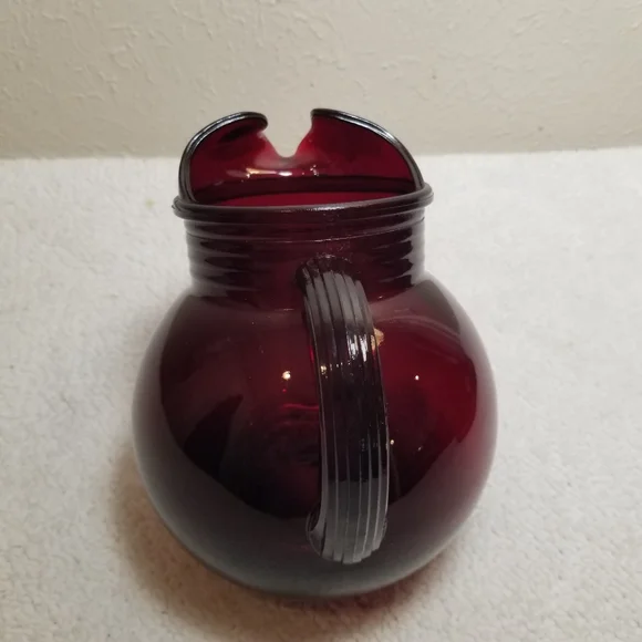 Vintage Anchor Hocking - Ruby Red Glass - Tilted Pitcher - Picture 6 of 9
